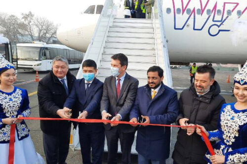 Лоукостер ОАЭ запустил первый рейс в Казахстан