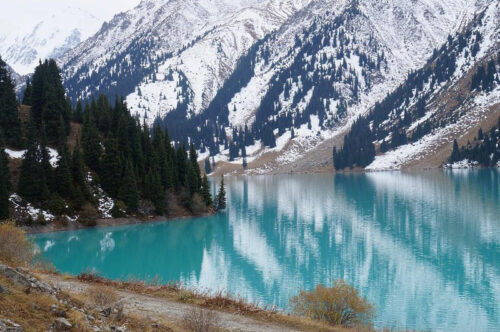 Сколько проектов реализуется в сфере туризма Казахстана